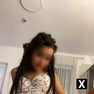 Nico, Halle escorts