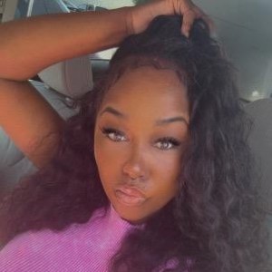 Naiomi, Oakley escorts
