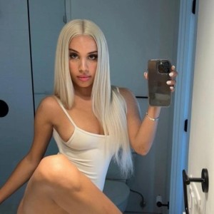 Kelly, Revere escorts