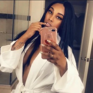 Shanelle, Logan escorts