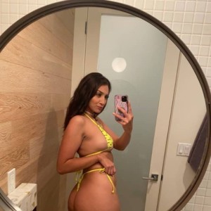 Bella, Toulouse escorts