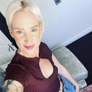Jenny, Davis escorts