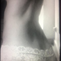 Hot blonde looking for fun, Newcastle escorts
