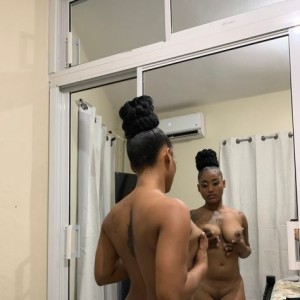 Arisleidy, North Carolina escorts