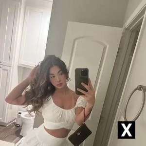Janessa, Surprise escorts