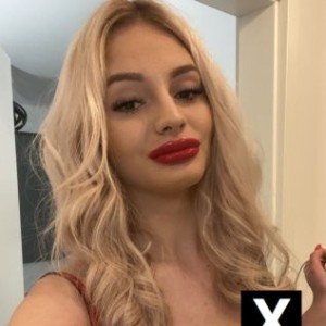 Aysha, Swords escorts