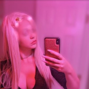 Brandi, Keene escorts