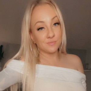 Jenna, Maple Grove escorts