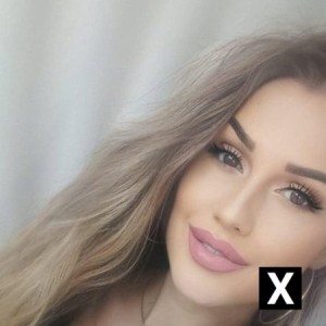 Bella, Bloxwich escorts