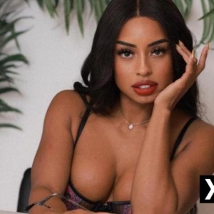 Lunna, Dunstable escorts