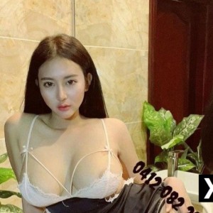 Lydia, Gladstone escorts