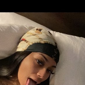 Marie, Bealeton escorts
