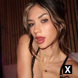 Olivia, Ackerman escorts