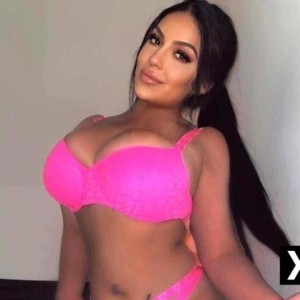 Sofy, Aberdeen escorts