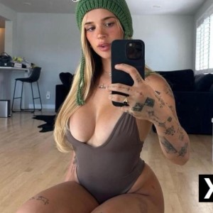 Nina, Swords escorts