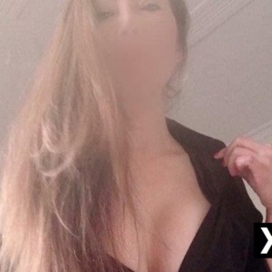 Tia, Goolwa escorts