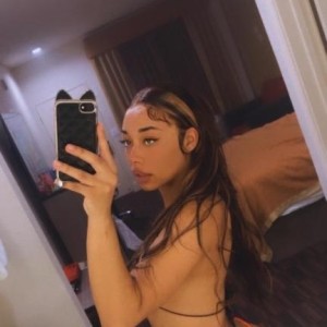 Alexis, Magee escorts