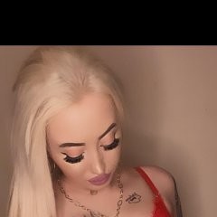 Roxy, Edinburgh escorts