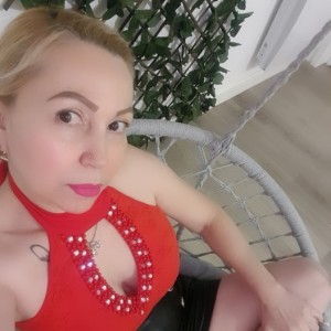 Iris, Mieres escorts
