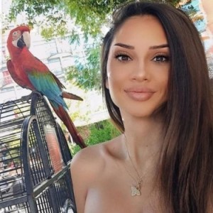 ISiL, Izmir escorts