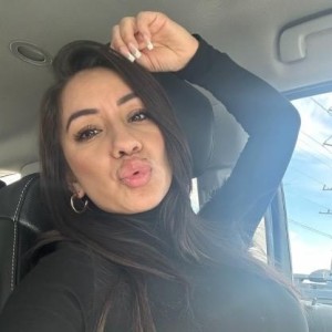 Alexia, Roy escorts