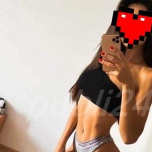Buna Sunt Melania In Orasu Tau Baia Mare, Baia Mare escorts