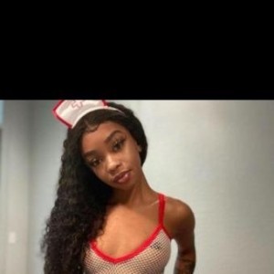 Carol, Lincoln Park escorts