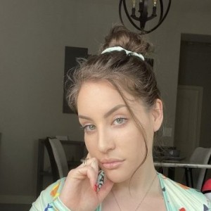 Alyssa, Muncie escorts
