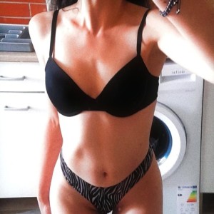 !SARA ! Minionă BRUNETĂ ! 0768995091, Arad escorts