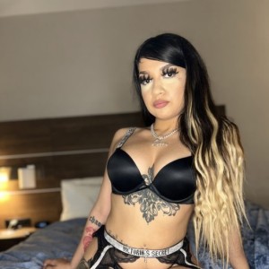 Mercedez, Salinas escorts