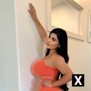 Lulu, Esher escorts