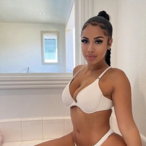 Vicky, Clewiston escorts