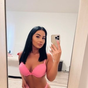 Pentru 3 Zile în Zona Mall Iulius Vin și La Hotel! Disponibila 24h 0753815771, Cluj-Napoca escorts