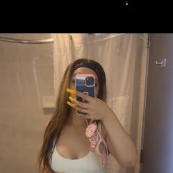 Peach, Dickson escorts
