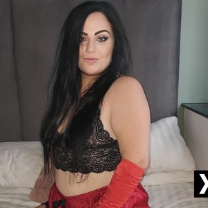 Nat, Keighley escorts