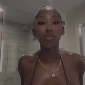 Skye, Los Angeles escorts