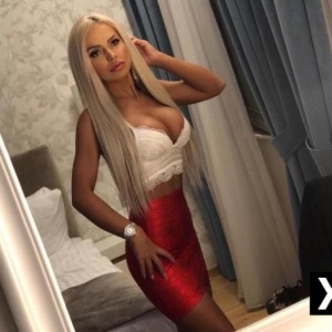 Blonde, Dundee escorts
