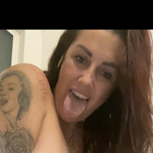 Candie, Carson escorts