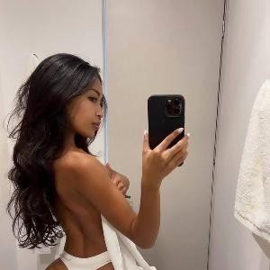 Alisha, Dorris escorts
