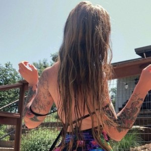 Leslie, Teltow escorts