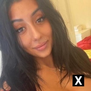 Kleo, Gravesend escorts