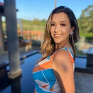 Rose, Racine escorts
