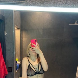 Mira, Warszawa escorts