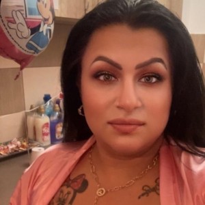 Asa Sunt Eu în Poza Arăt Ca în Live Sunt O Femeie Mare Cum Puteți Vede Va Rog Sa Scrie Un Mesaj Daca 0751376129, Arad escorts