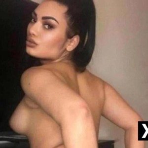 babe, Leatherhead escorts