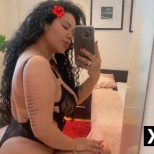 Latina, Crowthorne escorts