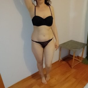 Marina.. Zona Titan Metrou.masaj Erotic 0727196804, București escorts