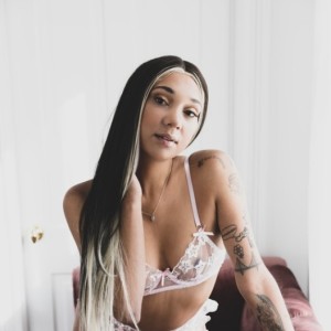 Isabell, Portola escorts