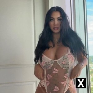Criss, Ealing escorts