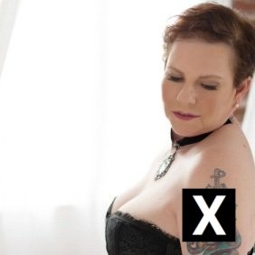 Becca, Brunswick escorts